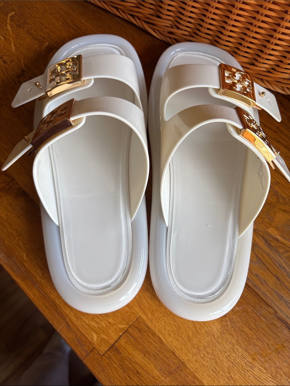 Tory Burch Double-Buckle Bibble Jelly Slide Sandals with Gold Logos Ivory - Picture 5 of 6